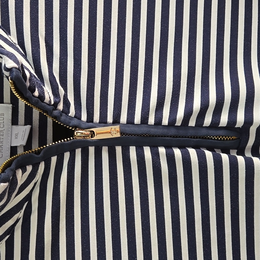 Charter Club Quarter Zip Pullover Size XXL Navy and White Stripe